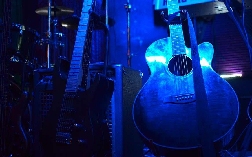 Electric & Acoustic Guitar